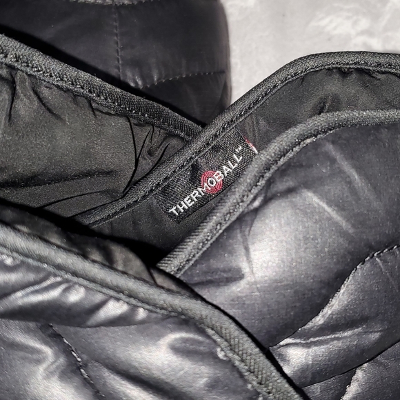 The North Face Thermoball slippers 🔥 - Picture 5 of 6